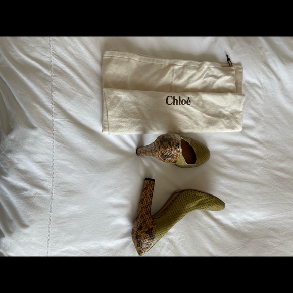 Like new, worn once Chloe olive and orange snakeskin pumps - Picture 3 of 7